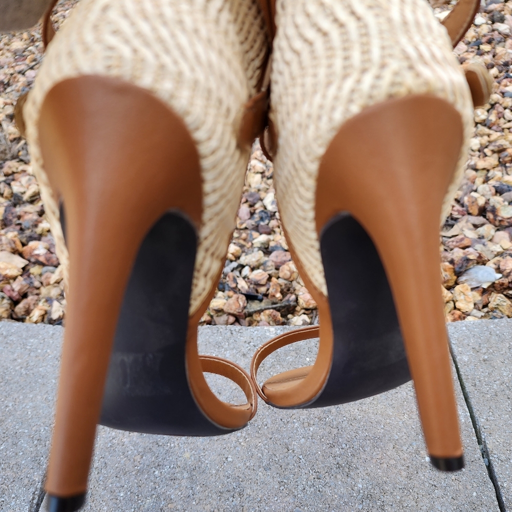 Venus Raffia Stiletto - Picture 4 of 11